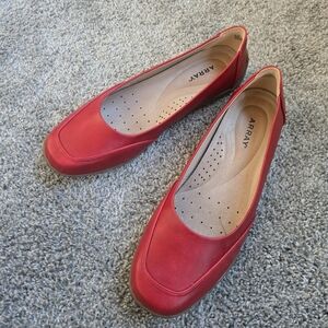 Array Women's Red Flats Loafers